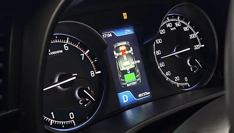 RELEVAN DENGAN KEBUTUHAN MASYARAKAT, SUV SUZUKI JADI PILIHAN UTAMA DI TENGAH CUACA EKSTREM