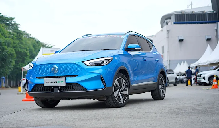 Program New Year New Move MG 2026  Promo MG4 EV & ZS EV hingga Rp100 Juta