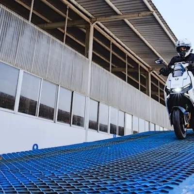 Ofero Stareer 5 Lit Resmi Meluncur, Sepeda Listrik 13Ofero Stareer 5 Lit Resmi Meluncur, Sepeda Listrik 130 Km Paling Premium di Kelasnya0 Km Paling Premium di Kelasnya