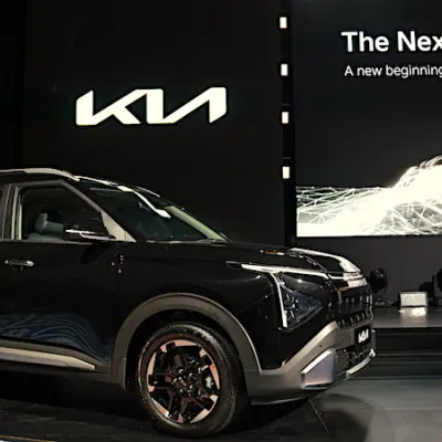 Kia Perkenalkan Wajah Baru Kia Carens, Tandai Awal Babak Baru Perjalanan Kia Sales Indonesia