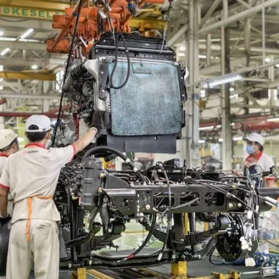 43 Tahun di Indonesia, Hino Perkuat Industri Otomotif Lewat Produksi Lokal dan Ekspor Global