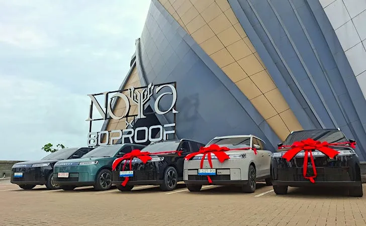 JAECOO J5 EV Diserahkan ke Konsumen, Harga Tetap Rp299 Juta Lewat Price Lock Insurance