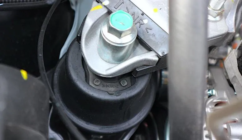 Dampak Karet Penopang Mesin Retak Jika Diabaikan,  Wajib Tahu!