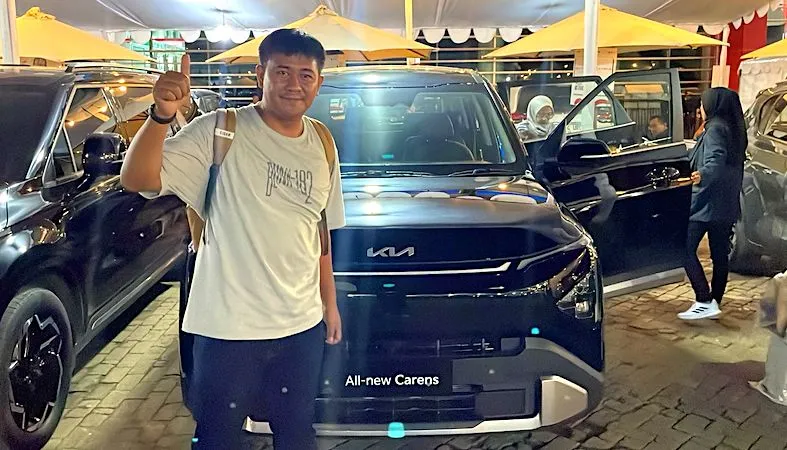 Dari Balik Kemudi All New Carens, Banyak Pengunjung IIMS Langsung SPK Setelah Rasakan Sendiri Pengalaman Berkendaranya