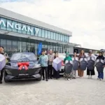 Changan Indonesia Resmikan 3 Diler Sekaligus, Serahkan Unit Perdana Lumin dan Deepal S07