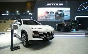 JETOUR DASHING Inspira tampil di IIMS 2026 dengan velg 19 inci, panoramic sky roof 75 inci, dual screen 10,25 inci, 6 airbag, dan kamera 540°. Harga mulai Rp 345,8 juta OTR Jakarta.