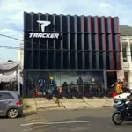 Tracker Resmi Buka Store Perdana di Bintaro, Jadi “Home Base” Baru Anak Motor Jaksel