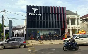 Tracker Resmi Buka Store Perdana di Bintaro, Jadi “Home Base” Baru Anak Motor Jaksel