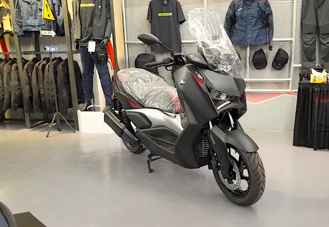 Grand Opening TRACKER Cihampelas Ngabuburit & Bukber Bareng Influencer Otomotif