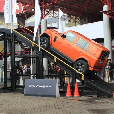 iCAR Raih 300 SPK dan 818 Test Drive di IIMS 2026, Target 30 Dealer Nasional
