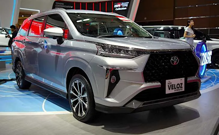 Toyota New Veloz Hybrid EV Resmi Dijual di IIMS 2026, Harga Mulai Rp 303 Juta
