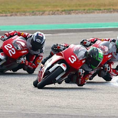 Pebalap Muda Astra Honda Tampil Kencang di Laga Pembuka Moto4 Asia Cup Buriram
