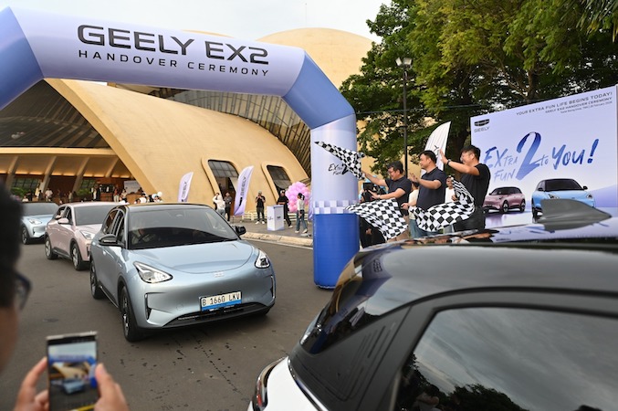 Serah Terima Geely EX2 Perdana, 100 Unit Diserahkan