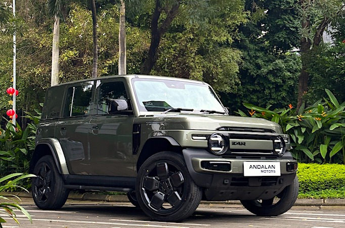 Test Drive iCAR V23 di SCBD Park Jakarta Bersama Andalan Group