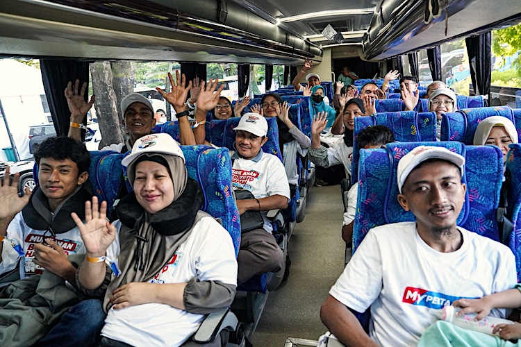 Pertamina Patra Niaga Berangkatkan Mitra Ojol Mudik Gratis Bareng MyPertamina