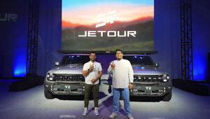 Struktur JETOUR T2 Dibongkar di Depan Media, SUV Ini Diduduki Orang 350 Kg Tetap Kuat