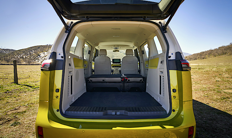 Mudik Telah Tiba! Volkswagen Hadirkan Program Siaga Mudik untuk Perjalanan yang Lebih Tenang Bersama ID. Buzz