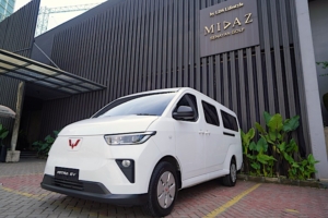 Wuling Mendonasikan Dua Unit Mitra EV Minibus Untuk Mendukung Layanan Sosial