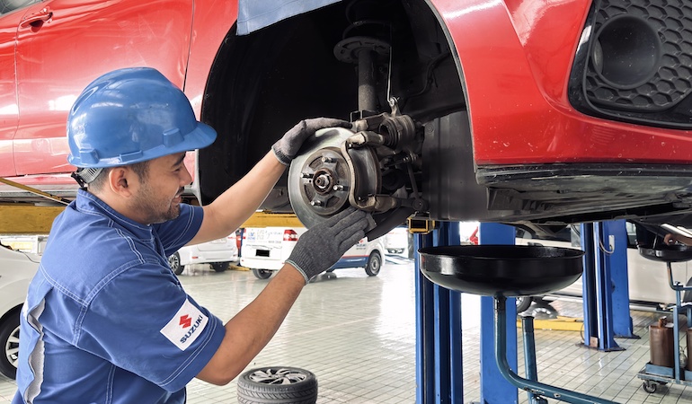 PENGEREMAN TETAP PAKEM: PANDUAN PERAWATAN SISTEM REM MOBIL SUZUKI UNTUK MUDIK AMAN