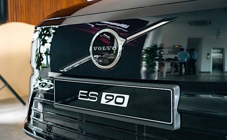 Volvo Luncurkan ES90 di Indonesia, Flagship Sedan Listrik yang Membawa Era Baru Mobilitas Premium