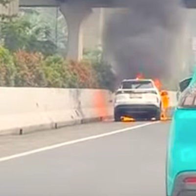 SUV Hybrid Diduga Chery Tiggo Cross Terbakar di Tol Jagorawi